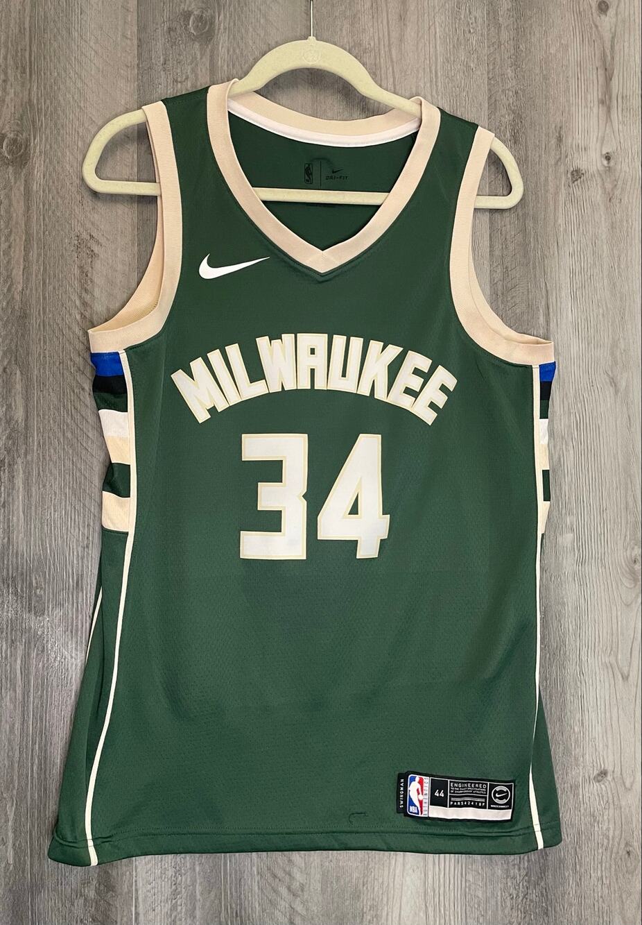 Nike Giannis Antetokounmpo #34 Milwaukee Bucks Swingman Jersey Size 44 M NBA